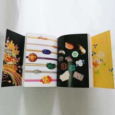 Printed brochure catalog service